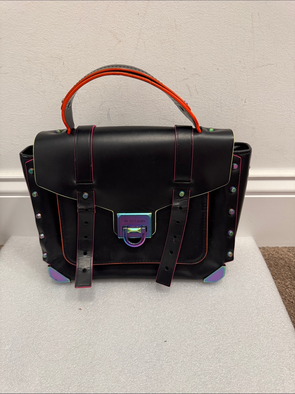 Michael Kors manhattan medium contrast trim leather satchel bag purse